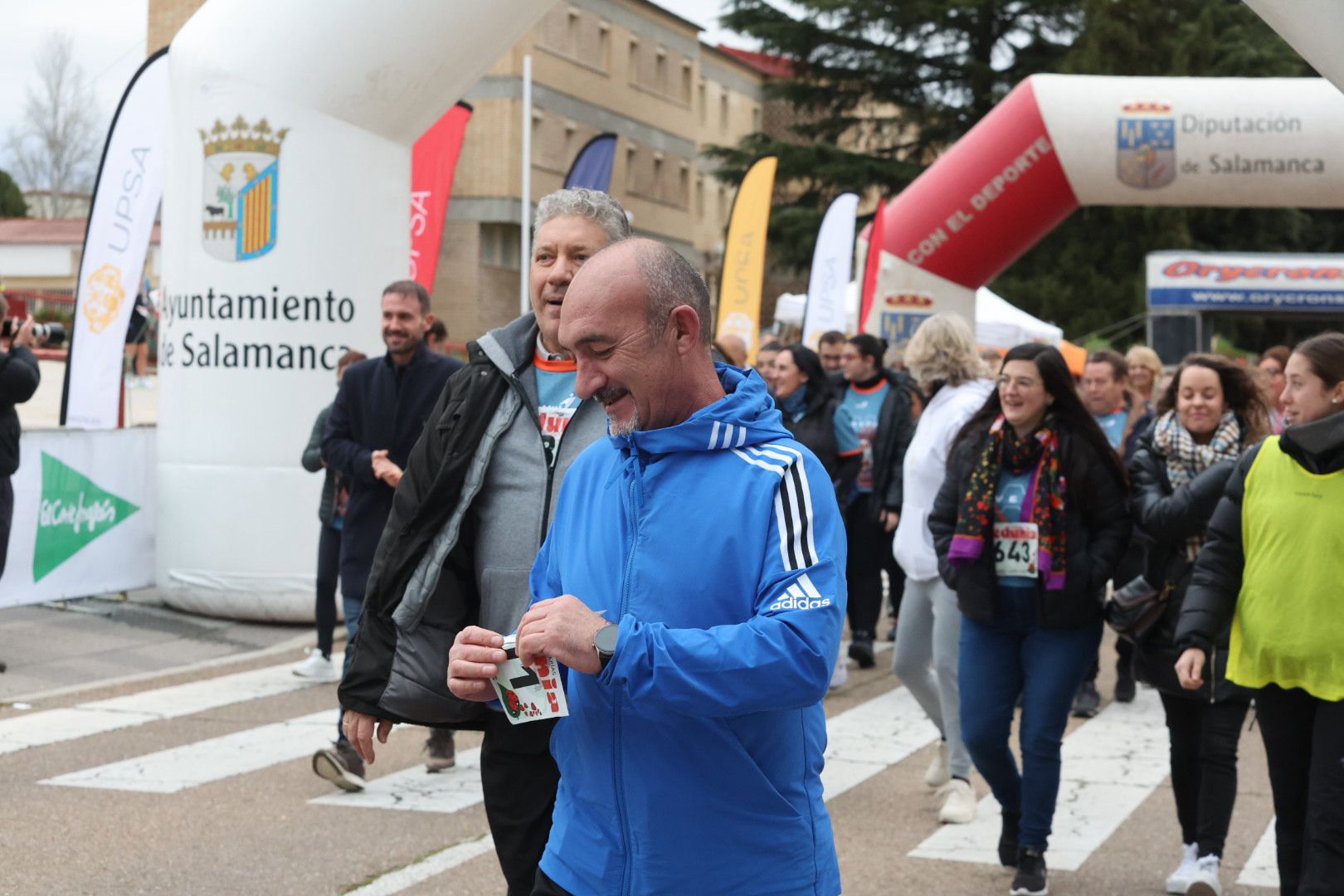 Adrián Moro y Verónica Sánchez, vencedores de la X San Silvestre Universitaria Solidaria