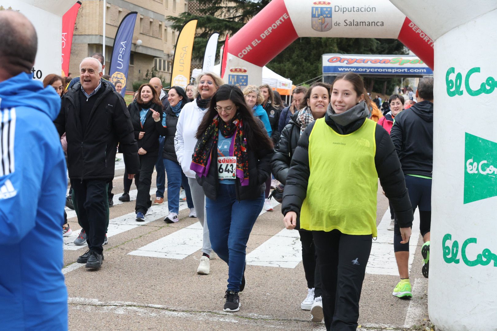 Adrián Moro y Verónica Sánchez, vencedores de la X San Silvestre Universitaria Solidaria