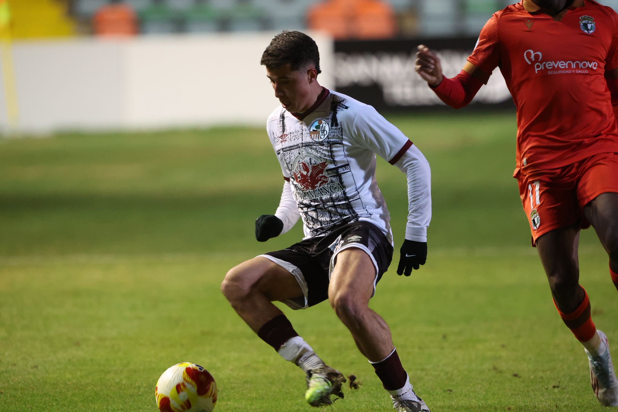 El partido entre el Salamanca CF UDS y el Burgos B, en imágenes