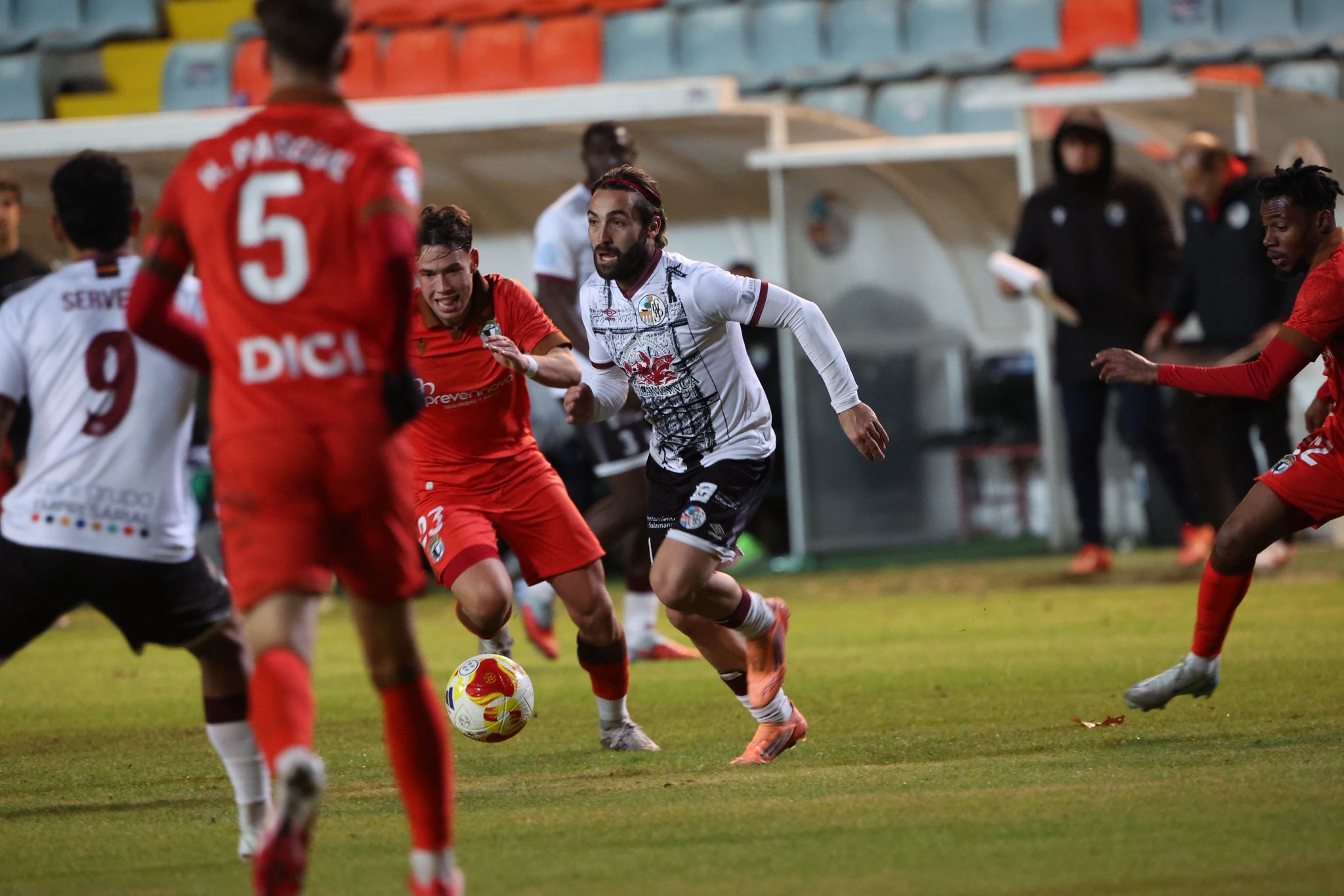 El partido entre el Salamanca CF UDS y el Burgos B, en imágenes