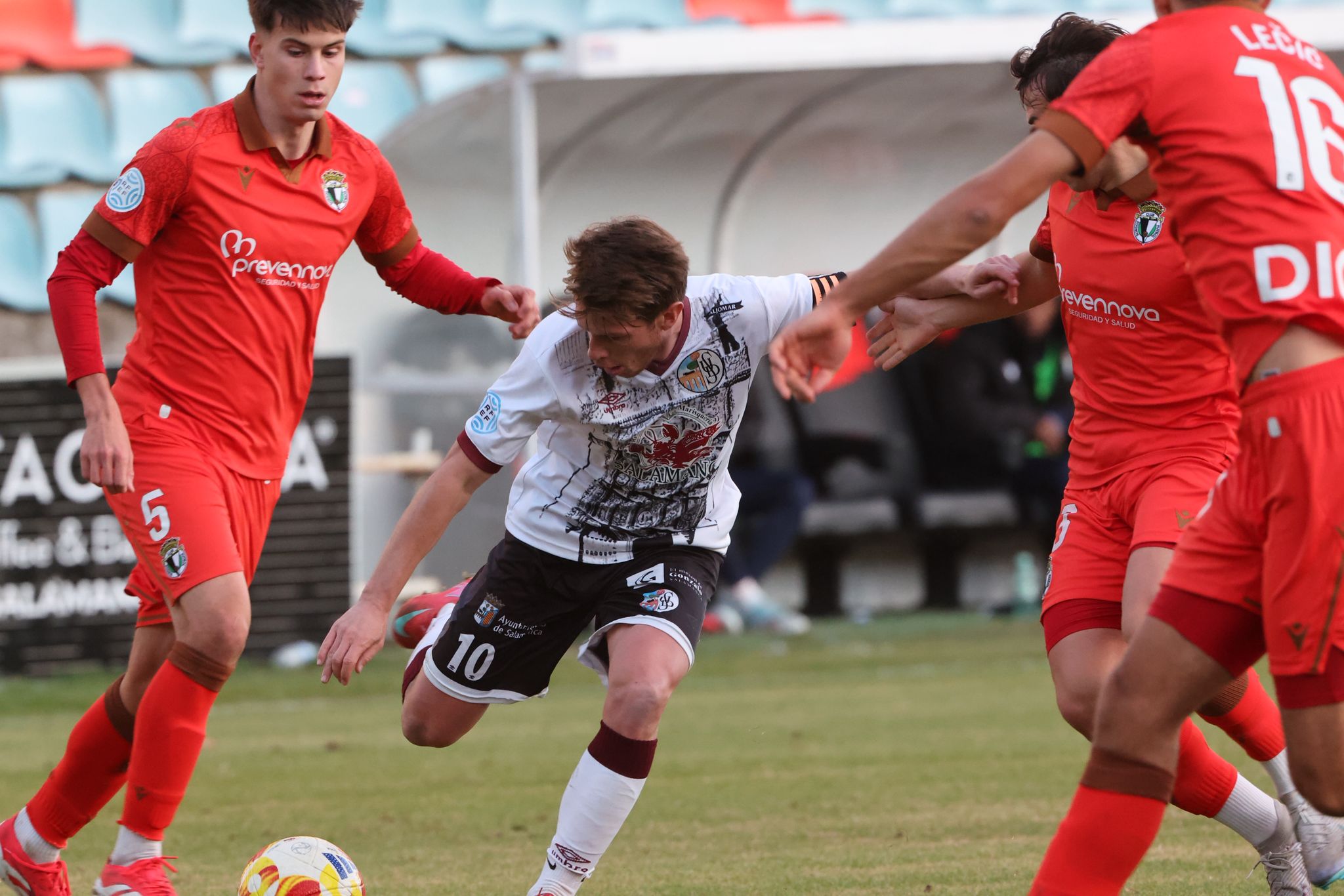 El partido entre el Salamanca CF UDS y el Burgos B, en imágenes