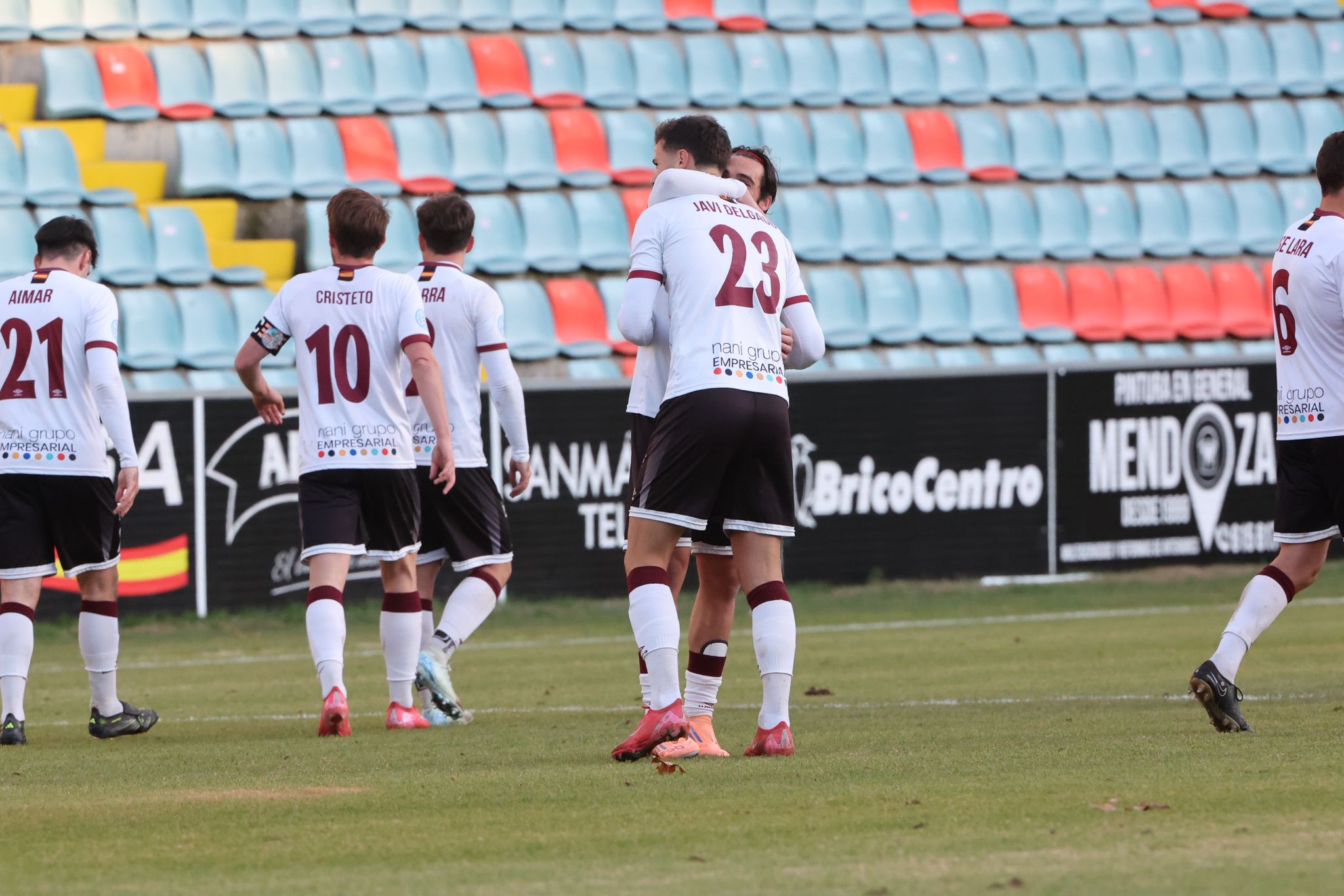 El partido entre el Salamanca CF UDS y el Burgos B, en imágenes