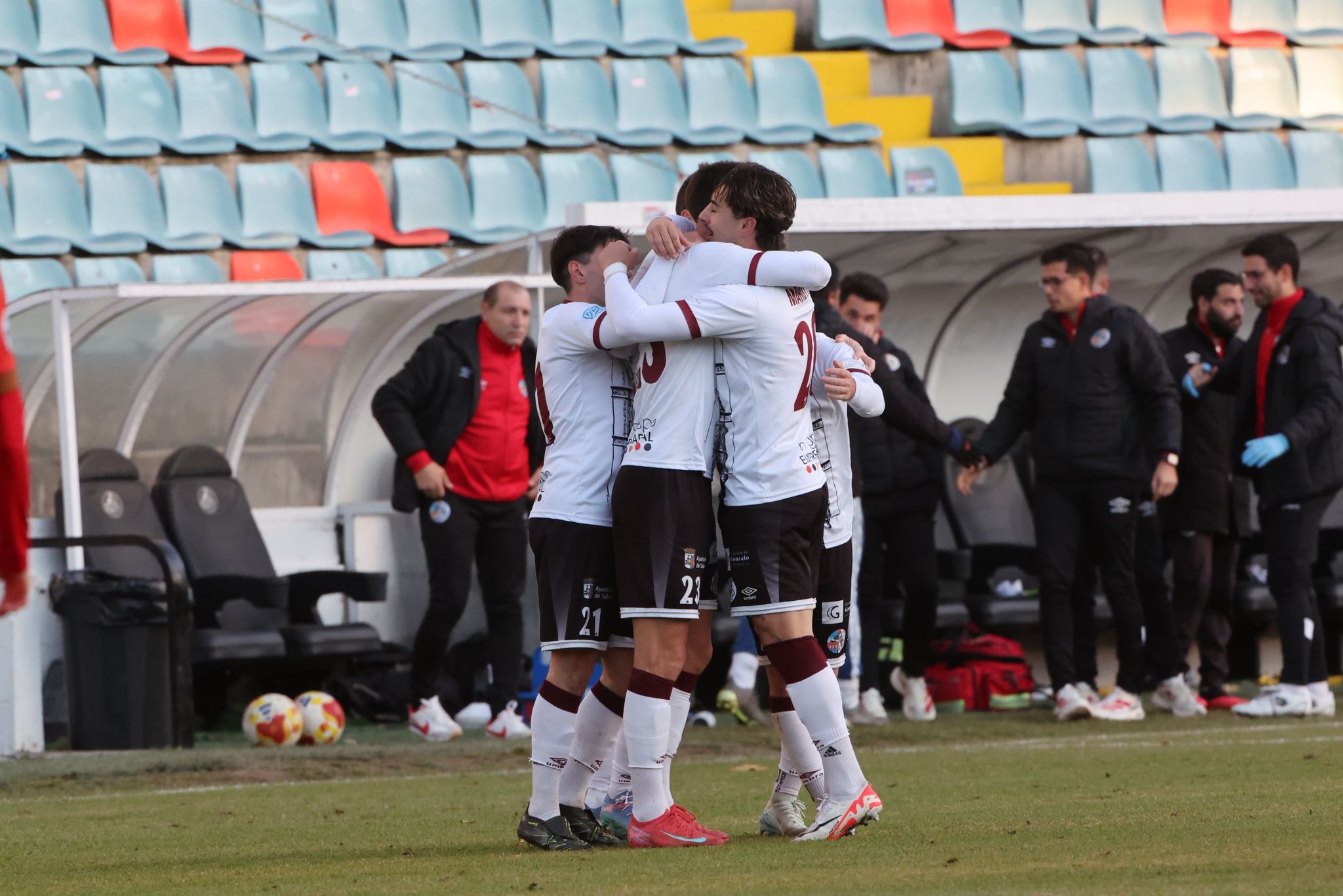 El partido entre el Salamanca CF UDS y el Burgos B, en imágenes