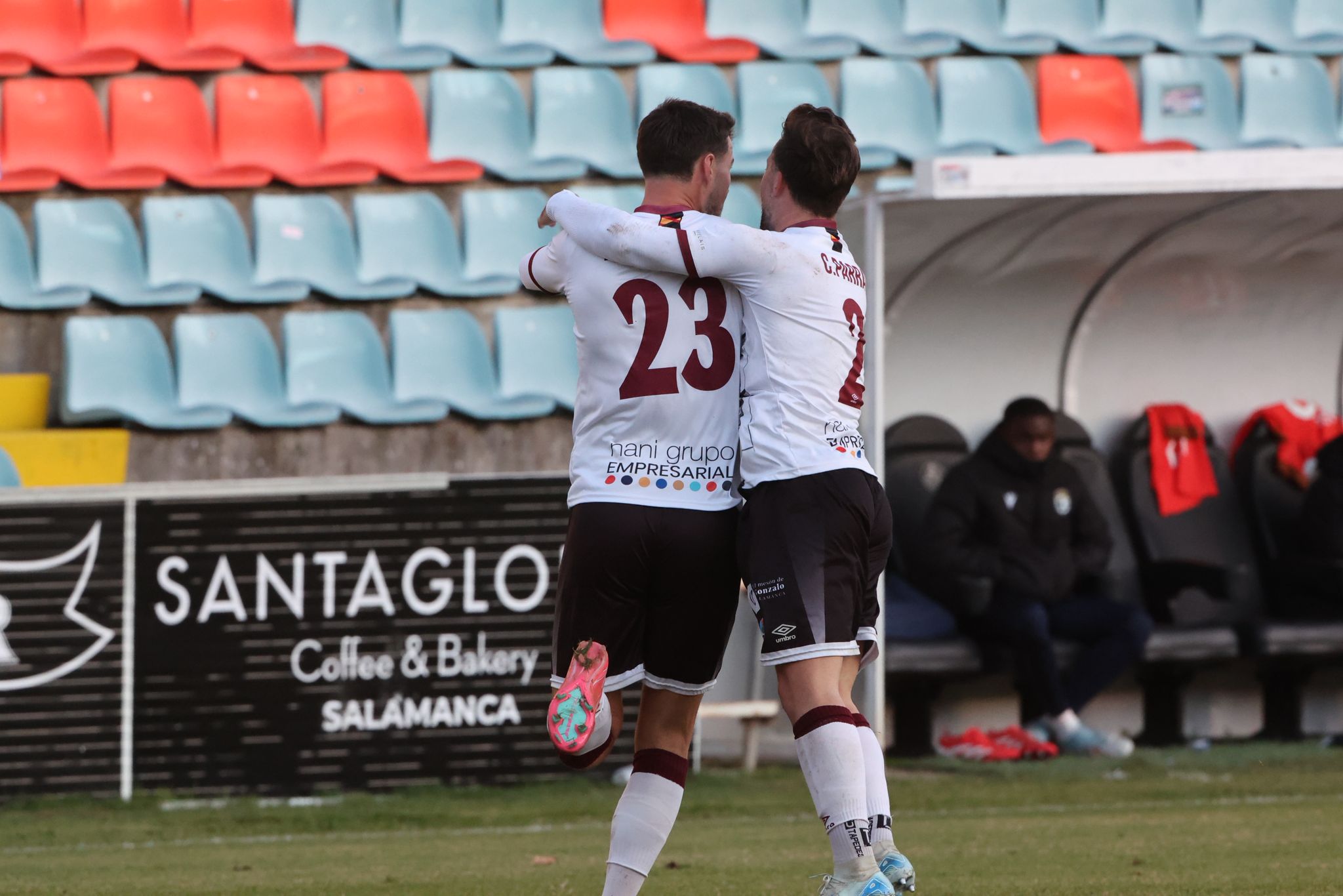 El partido entre el Salamanca CF UDS y el Burgos B, en imágenes