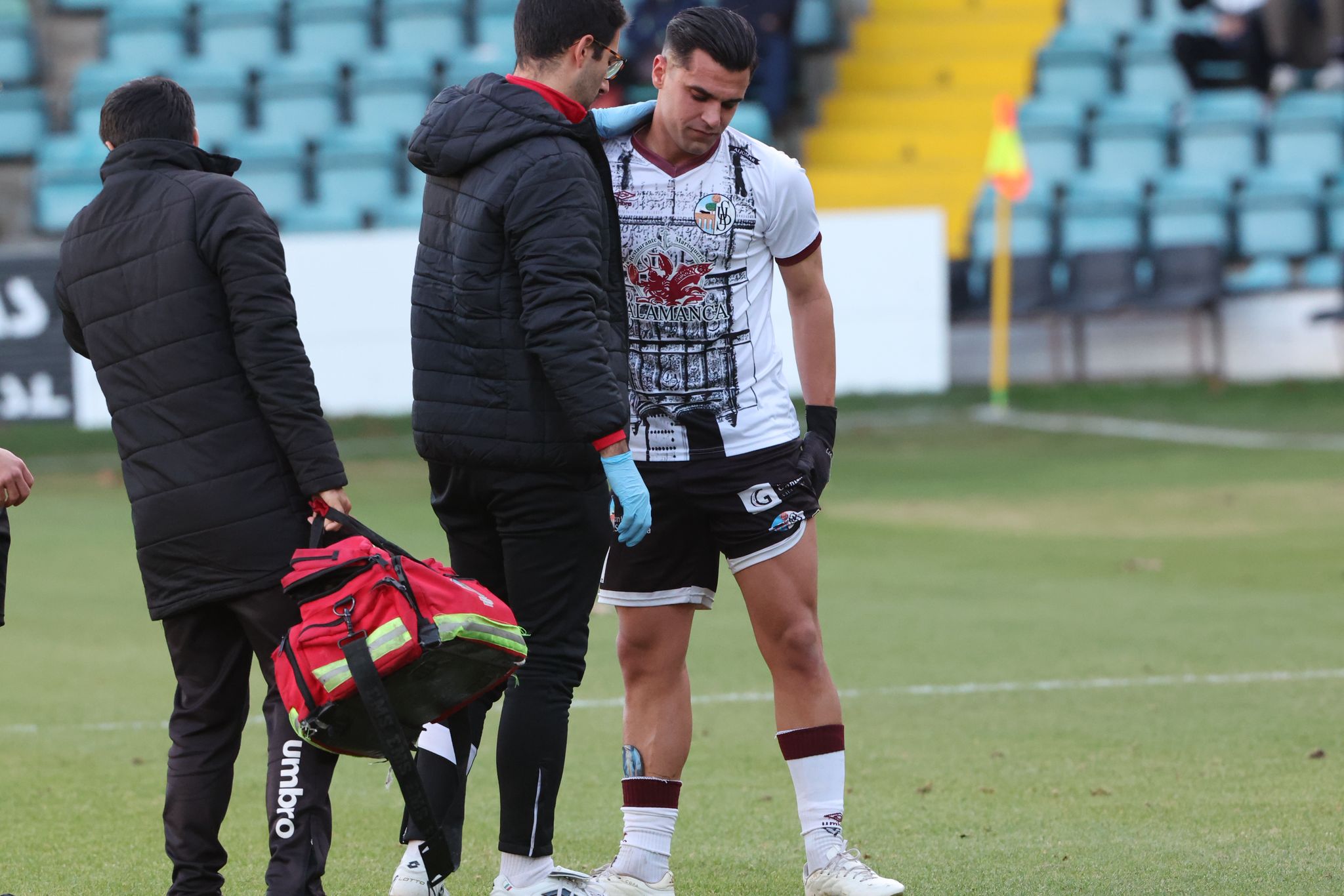 El partido entre el Salamanca CF UDS y el Burgos B, en imágenes