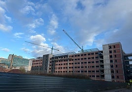 El nuevo edificio de consultas en obras