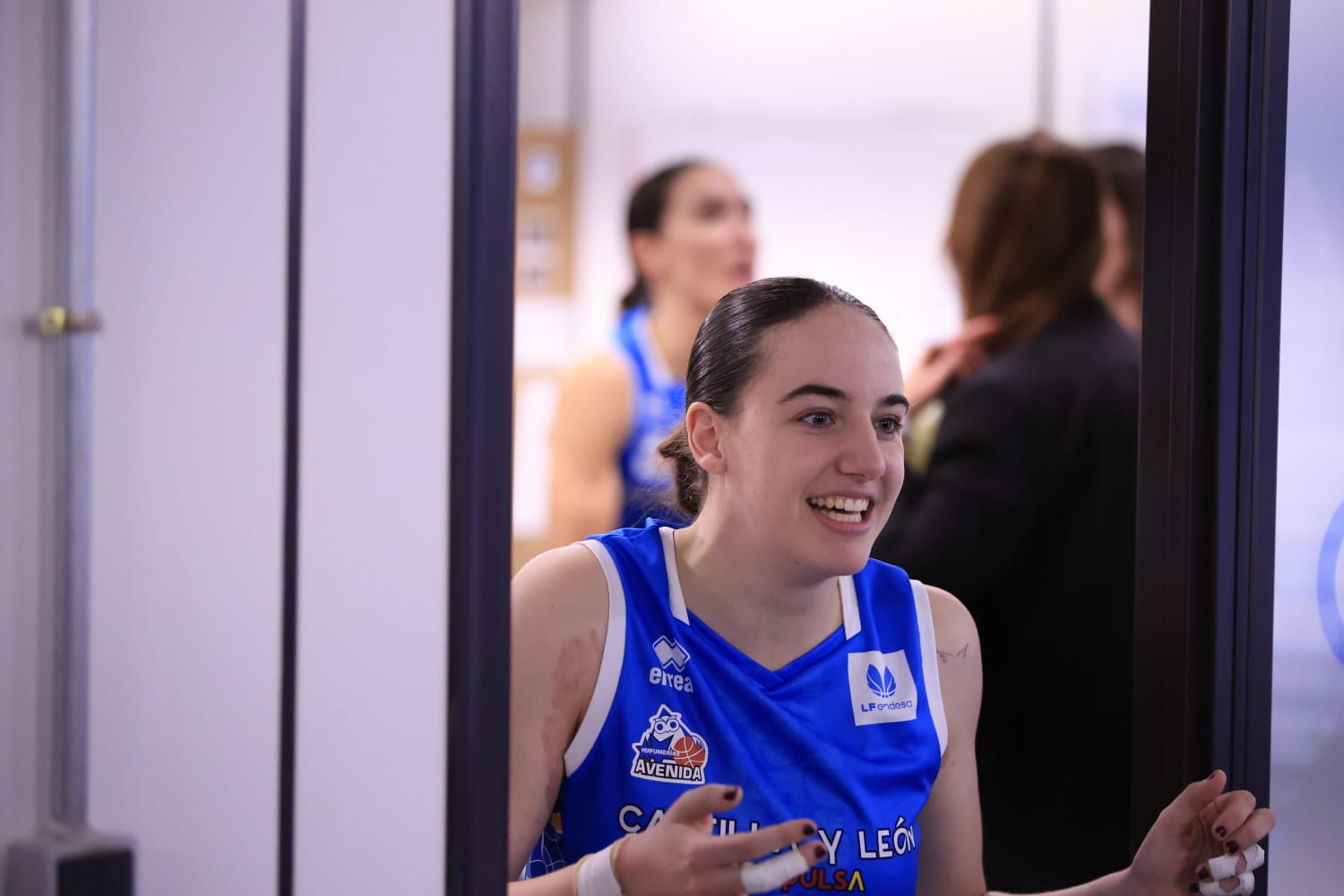 El partido entre Avenida y Valencia Basket, en imágenes