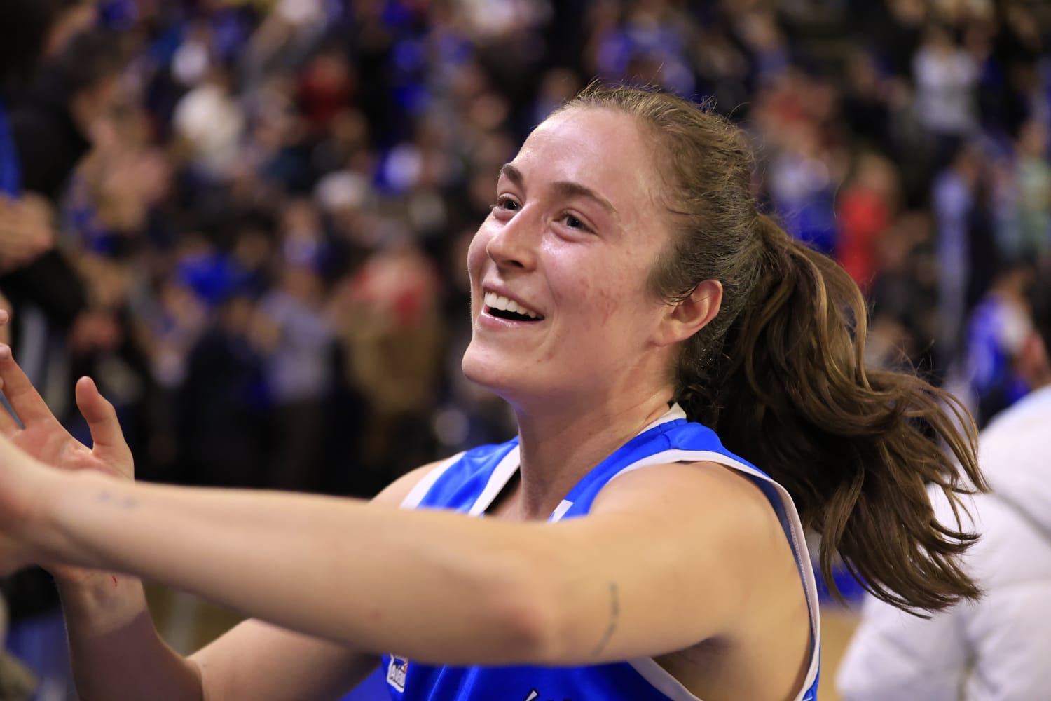 El partido entre Avenida y Valencia Basket, en imágenes