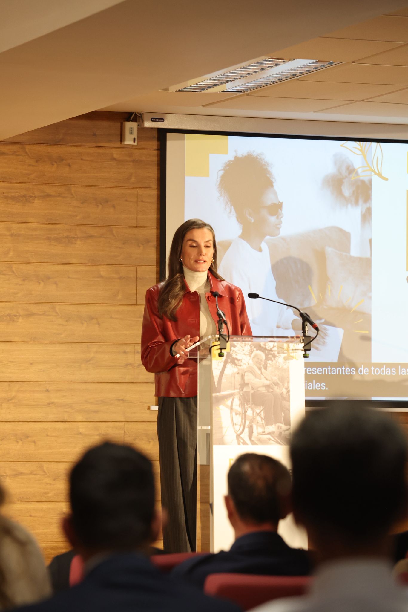 La visita de la Reina Letizia a Salamanca, en imágenes