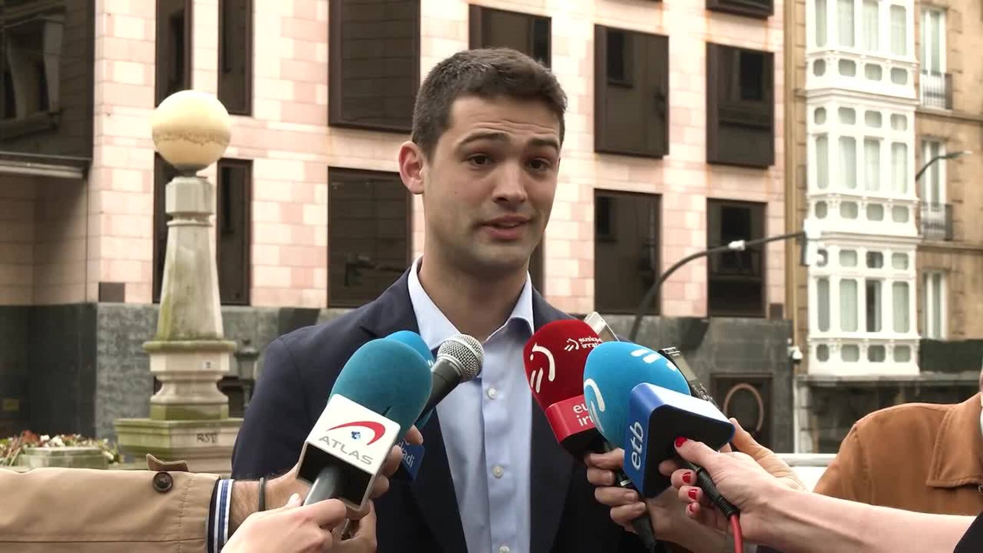 Antxustegi pide a Andueza que "tire de las orejas" al Gobierno para acelerar las obras del TAV
