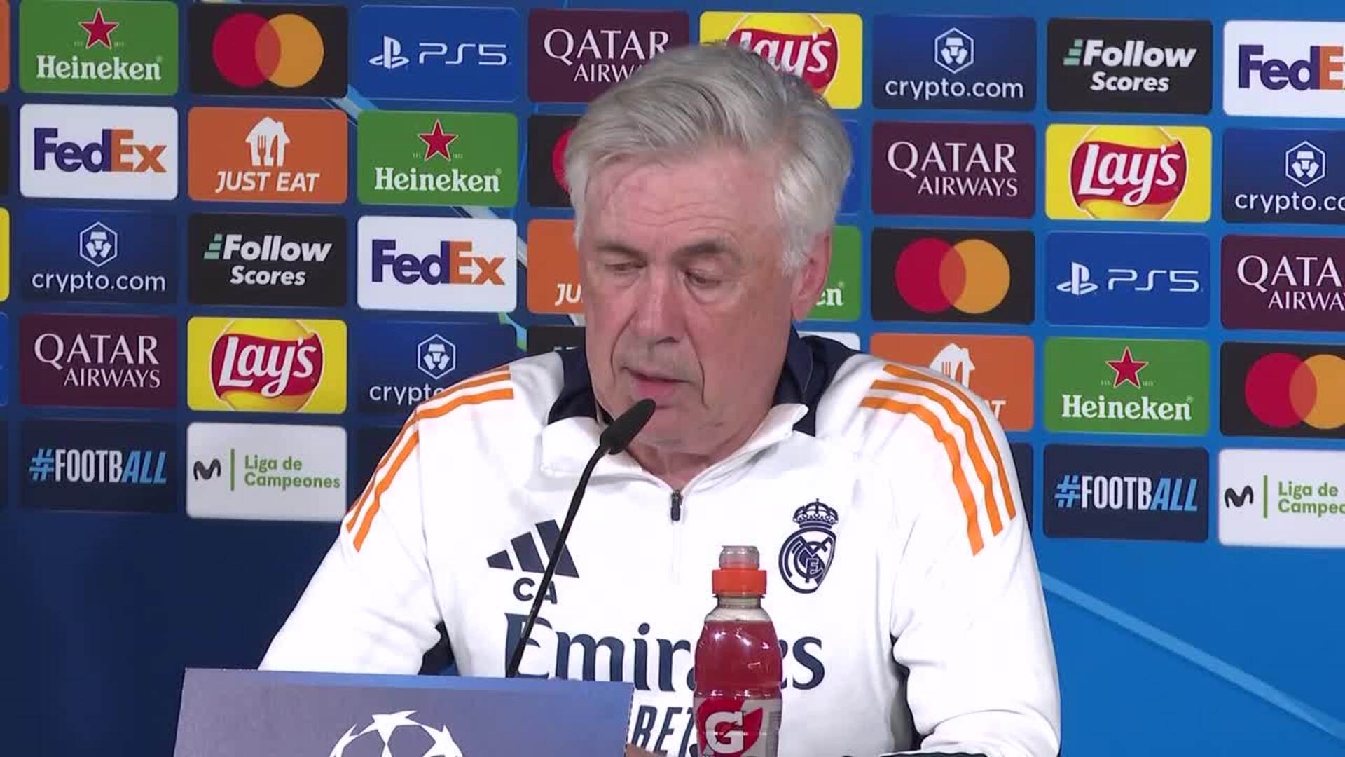 Carlo Ancelotti: "Hay que jugar con cabeza, corazón y cojones"