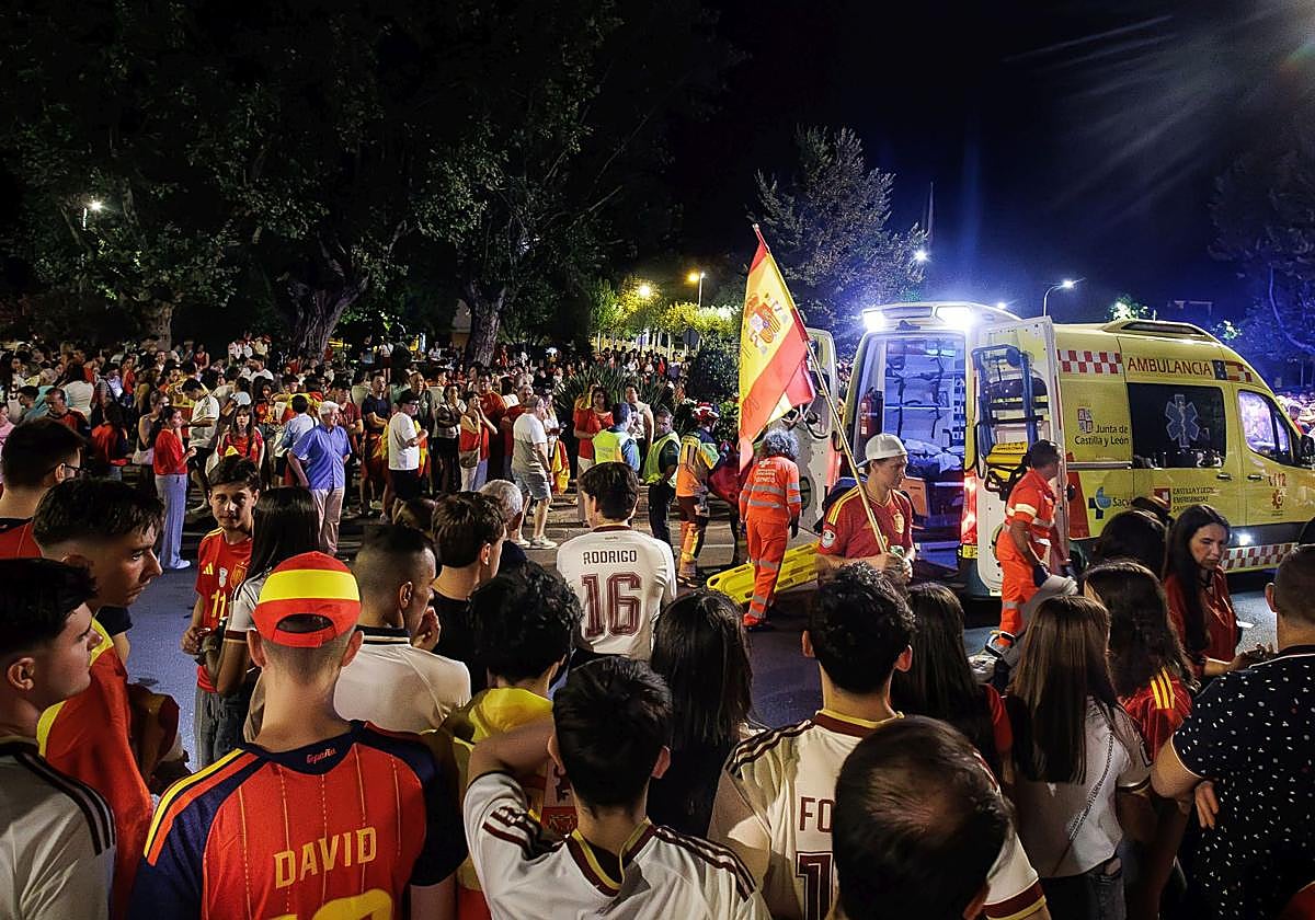 Mejora tras una semana el segundo herido en el accidente en la fuente de Salamanca la noche del Mundial | El Norte de Castilla