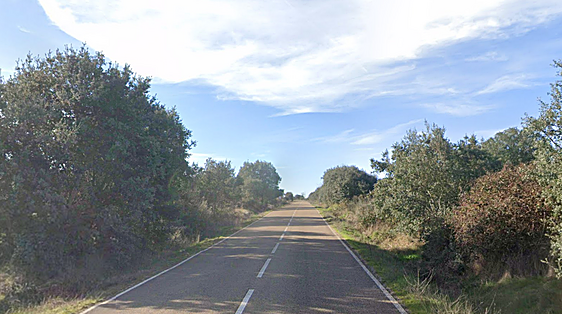 La carretera entre dos pueblos de Salamanca que estará cortada en el puente medieval que sobrevivió a una voladura