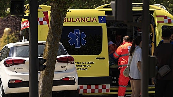 Herido un varón de 60 años tras el choque de dos turismos y un camión en Salamanca