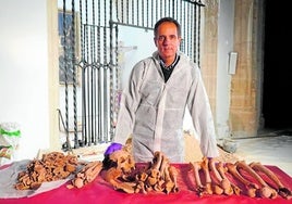 Dr. José Antonio Lorente, Autor der Studie, während der Dreharbeiten zu dem Dokumentarfilm 'Colón ADN, su verdadero origen'.