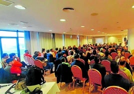 Teilnehmer an der vom Händlerverband organisierten Veranstaltung.