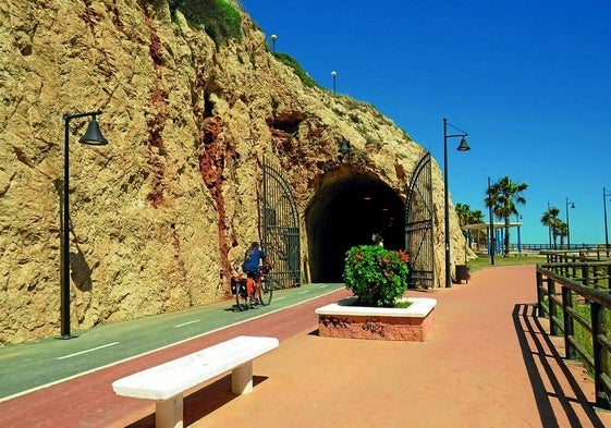 Der Tunnel zwischen La Cala del Moral und Rincón de la Victoria war einst Teil einer Eisenbahnstrecke.