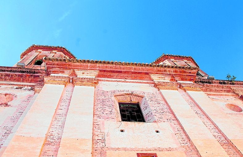 Die als 'Kathedrale der Serranía' bezeichnete Kirche ist die größte des Oberen Genaltals.