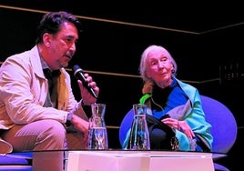 Jane Goodall beantwortete nach der Vorführung Fragen der Zuschauerr.