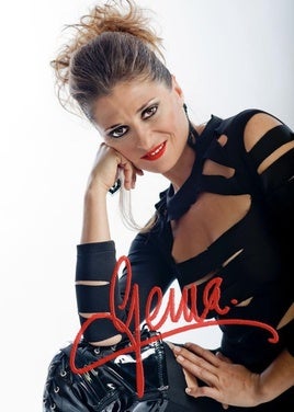 Gema Gabanas wird mit ihrer energiegeladenen Show das Publikum auf der Tanzfläche begeistern.