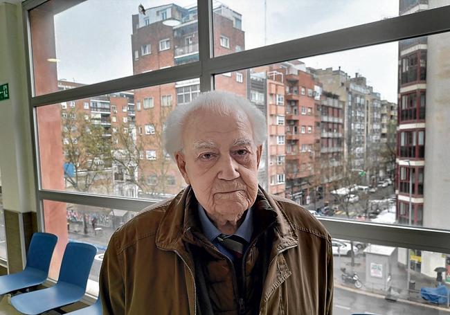 Mit 100 Jahren meldete sich Bienvenido Ferrero Fernández zum Englischunterricht an.