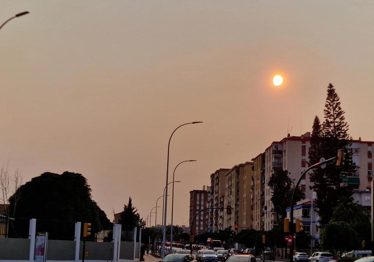 Rauch der verheerenden Waldbrände in Kanada färbt Himmel in Malaga und an der Costa del Sol orange