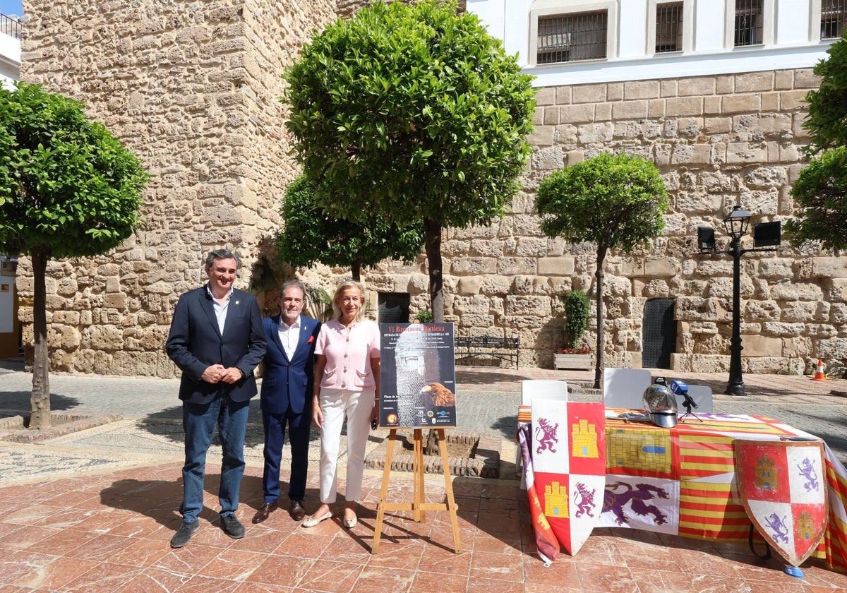 Marbella stellt Reconquista mit 80 Statisten und Falkner-Show während der Feria San Bernabé nach