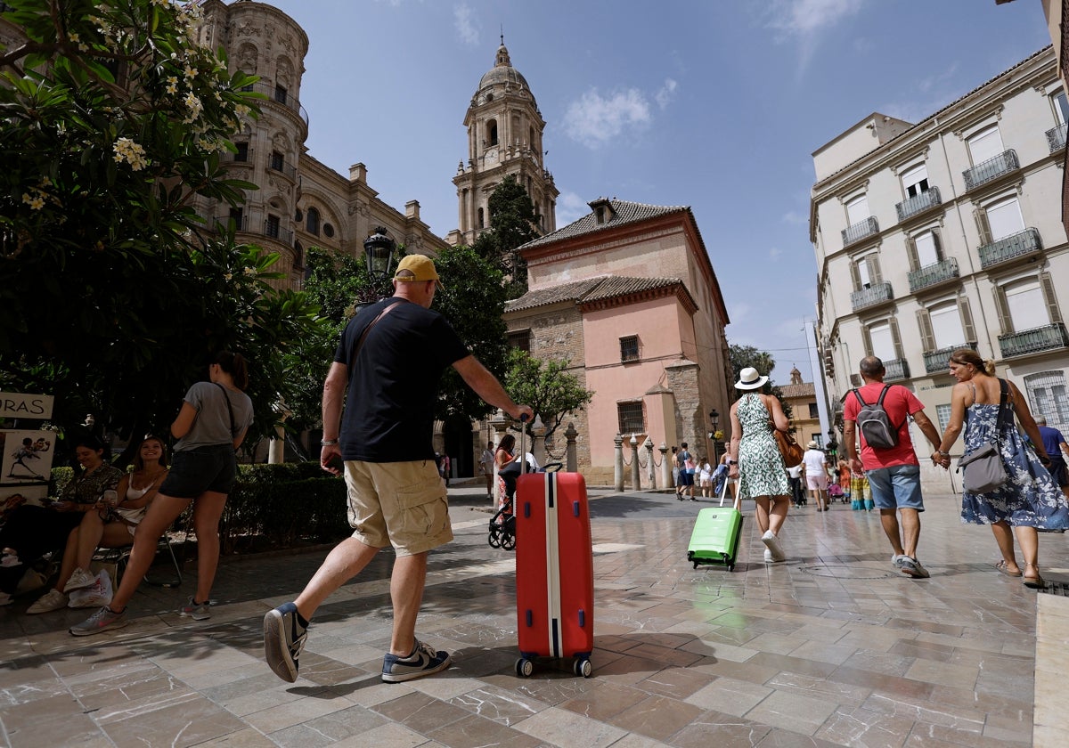 Málaga wird bis zu zwei Jahre brauchen, um Ferienwohnungen und Hotels der unteren Kategorie regulieren zu können