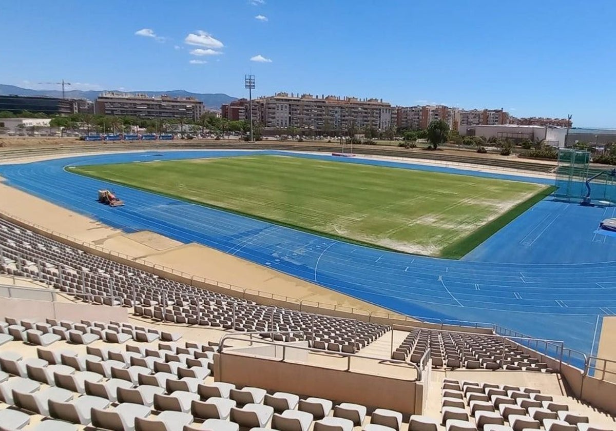 Bild des Leichtathletikstadions in Málaga, das während der Bauarbeiten in La Rosaleda das Heimstadion von Málaga sein wird.