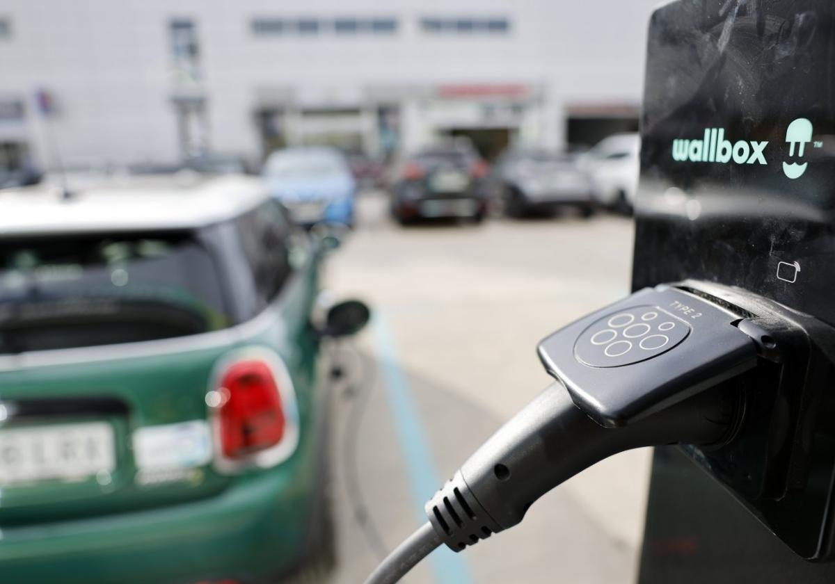 Hybrid- und Elektroautos haben bereits einen Marktanteil von 54 Prozent.