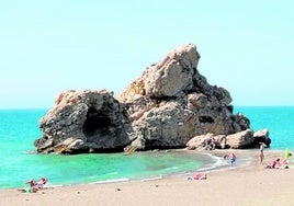 Der Peñón del Cuervo – auf Deutsch der Rabenfelsen – liegt im Osten der Provinzhauptstadt Málaga.