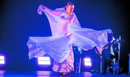 Die Flamenco-Tänzerin und Choreografin Sara Baras präsentiert in Málaga ihre Paco de Lucia gewidmete Show 'Vuela'.