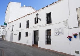 Fassade der Casa Natal de Blas Infante in Casares.