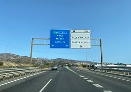 Ausfahrt von der A-7 in Caleta de Vélez.