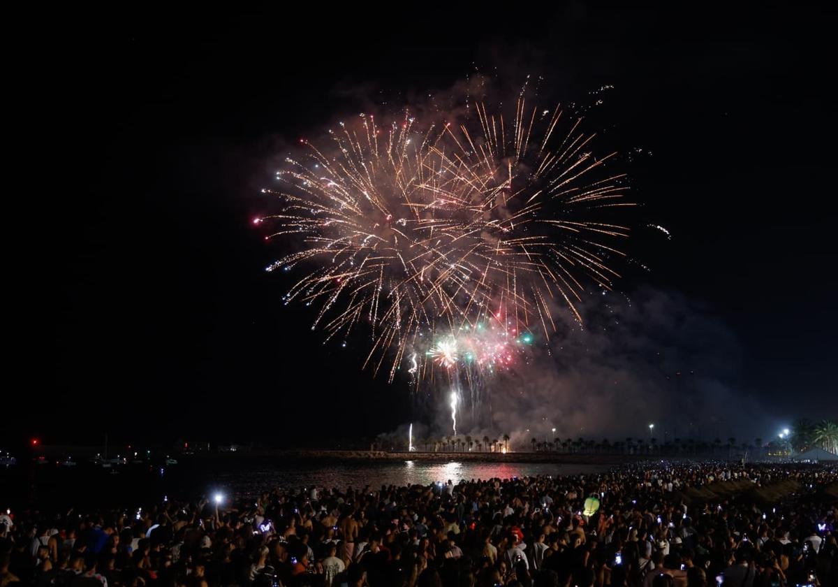 Málaga startet achttägige Feier mit Feuerwerk und Drohnenspektakel