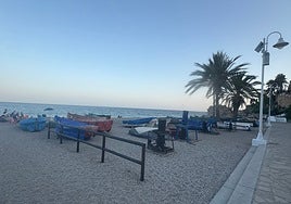 Boote am Strand von Burriana.