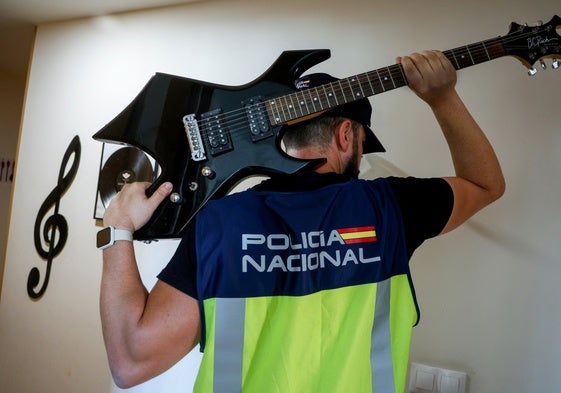 Carlos, der Heavy-Metal-Polizist aus Málaga: «Jeder, der mich persönlich kennt und dann von meiner Arbeit erfährt, ist zunächst schockiert»