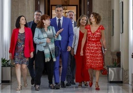 Sánchez und ein Teil seines Kabinetts am Montag.