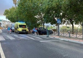 Spektakulärer Auffahrunfall in Arriate: vier Frauen verletzt