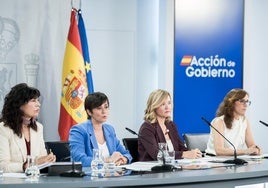 Ministerinnen Redondo, Rodríguez, Alegría und García am Dienstag bei der Pressekonferenz.
