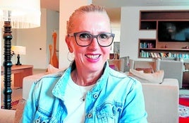 Christiane Rudigier hält einen Vortrag über Gesundheitsvorsogre und Selbstbestimmung im Alter.
