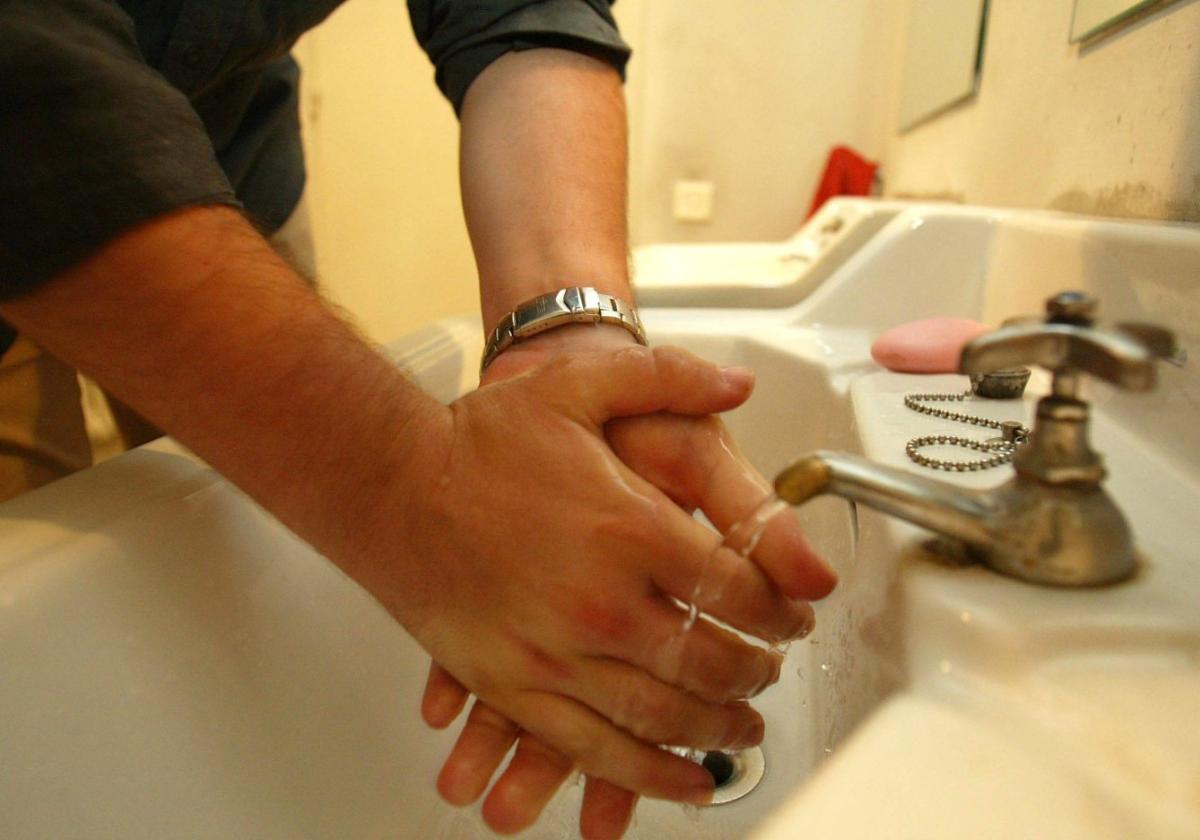 Warum Händewaschen hilft – aber nicht überall möglich ist