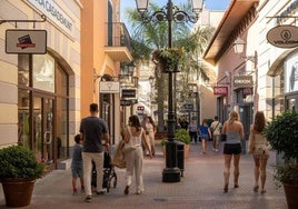 Drei neue Geschäfte im McArthurGlen Designer Outlet eröffnet - Drei weitere sollen vor Jahresende folgen