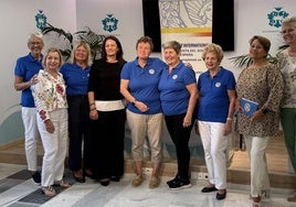 Präsentation der SLA Mijas mit Stadträtin Mari Francis Alarcón.