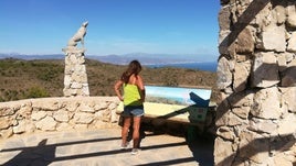 Am Zielpunkt angekommen, kann man auf einer Karte lesen, welches Städte und Gebirgszüge man sieht.