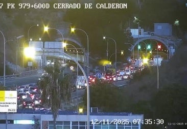 Hunderte von Autofahrern stecken fest: Erneut verstopft ein liegengebliebener Lkw die A-7 zwischen Málaga und Rincón