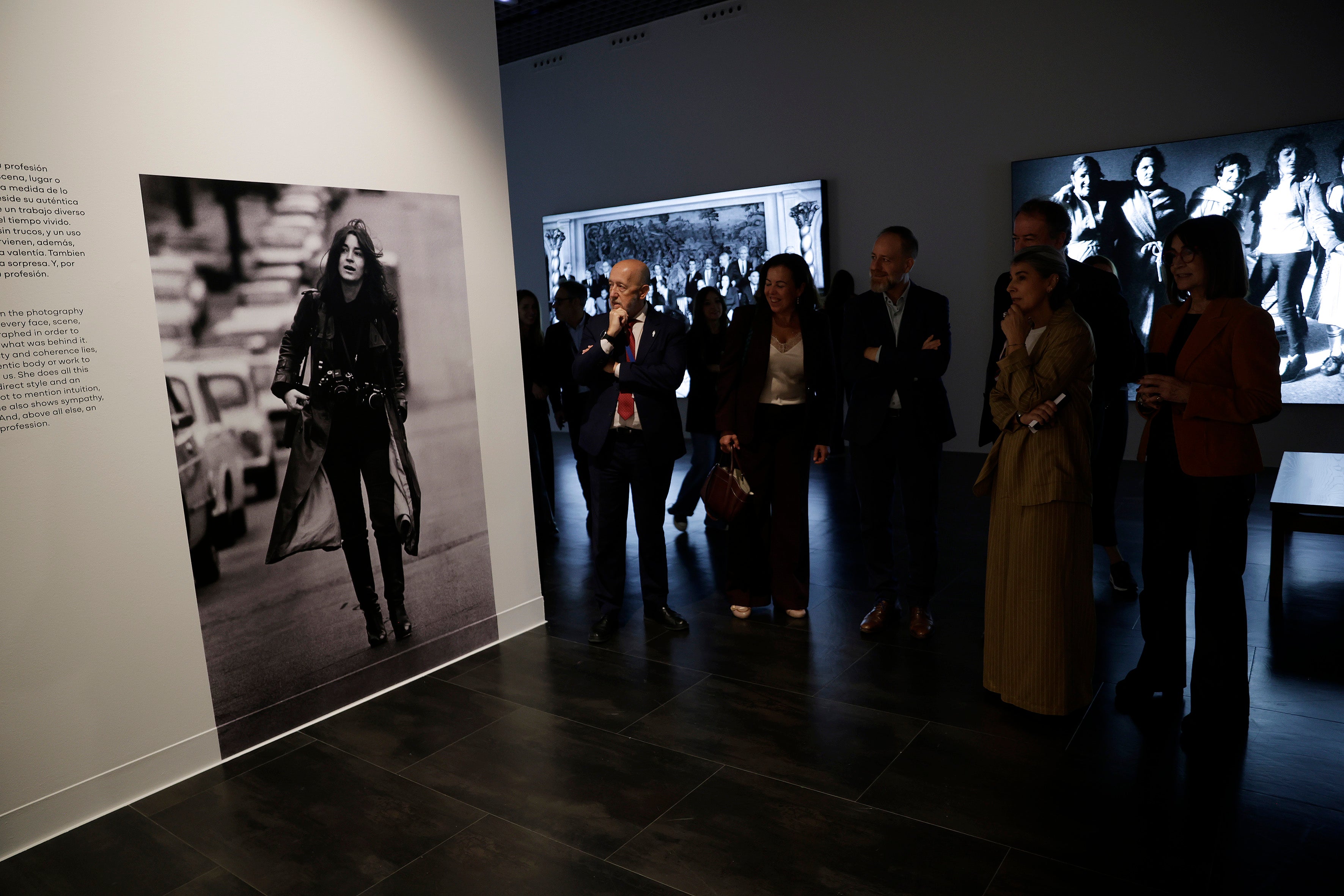 Fotoreporterin Marisa Flórez weiht neue Räumlichkeiten ein