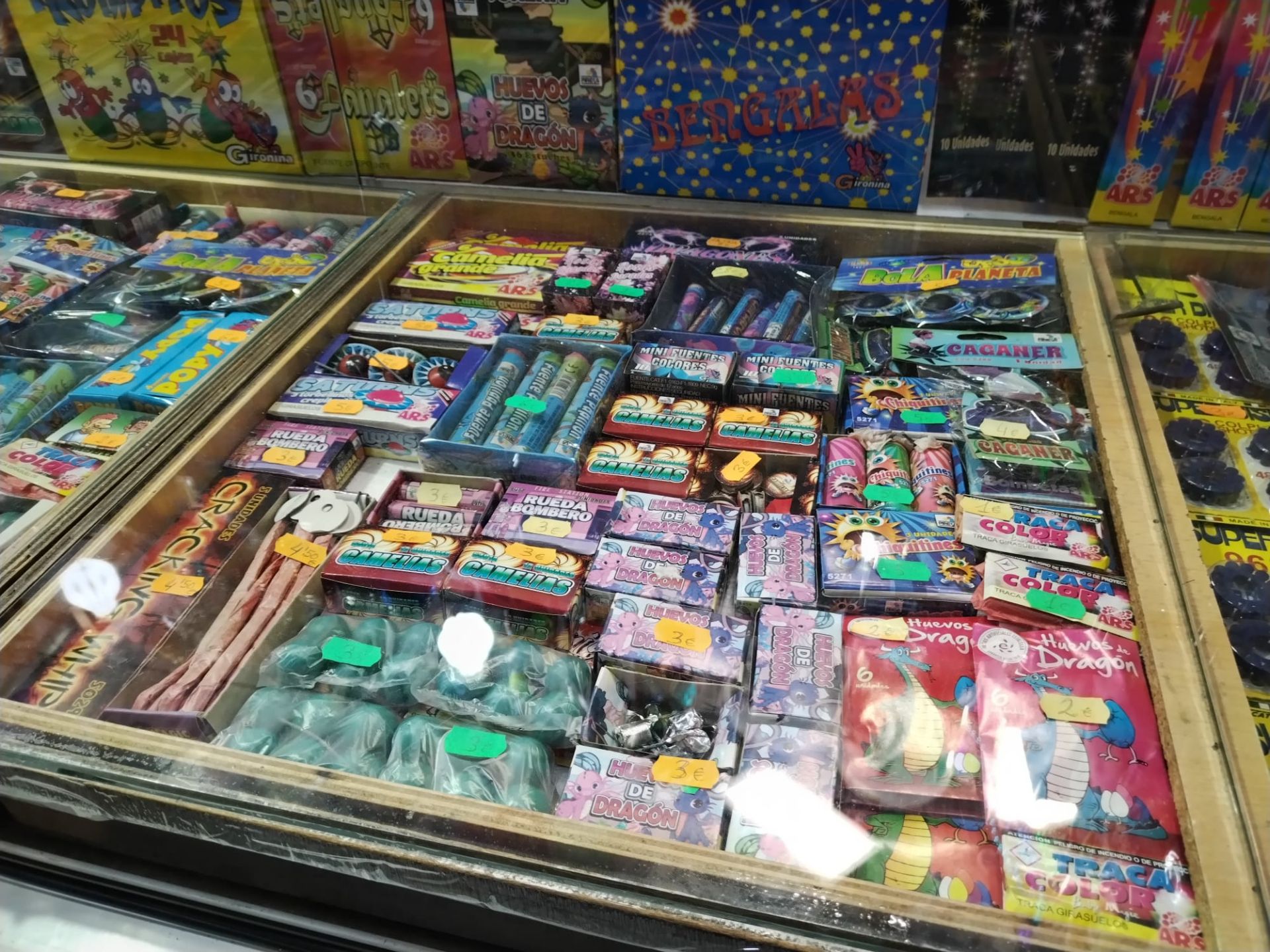 Weihnachtsmarkt am Paseo del Parque in Málaga wieder geöffnet