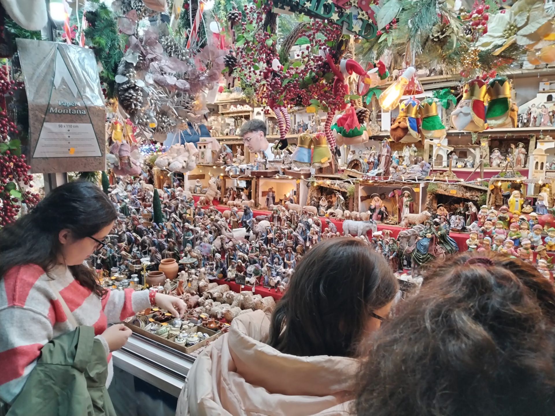 Weihnachtsmarkt am Paseo del Parque in Málaga wieder geöffnet