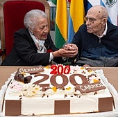 Carmen und Gerardo, während der gestrigen Ehrung im Damián Bayón Centre in Santa Fe.
